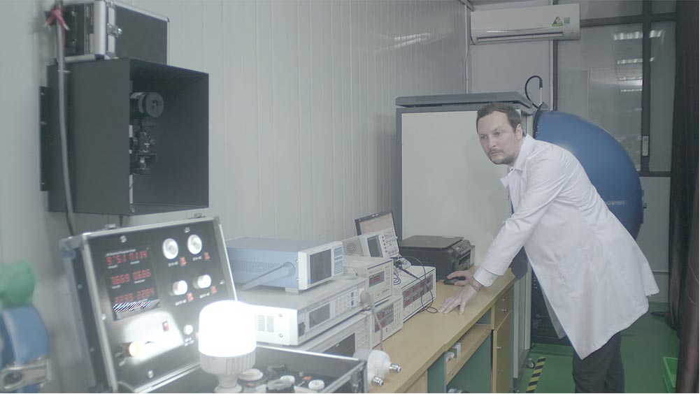 VONTA LED - ÁNH SÁNG TỪ TRÁI TIM VONTA LED - ÁNH SÁNG TỪ TRÁI TIM