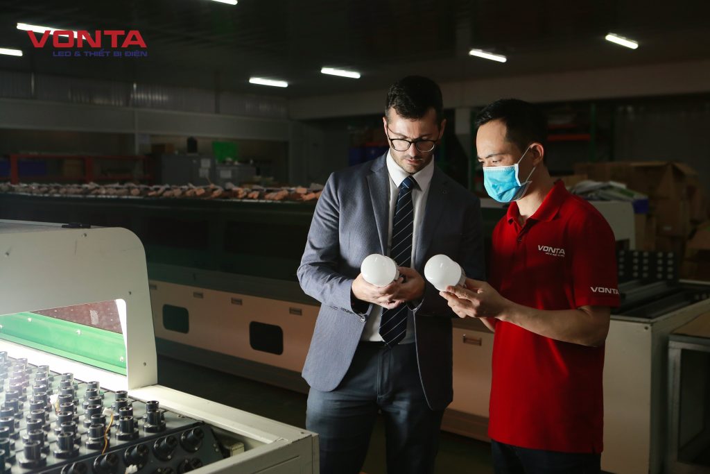 VONTA | LỰA CHỌN HÀNG ĐẦU TRONG PHÓNG SỰ "GÓC NHÌN NGƯỜI TIÊU DÙNG" CỦA ĐÀI TRUYỀN HÌNH SỐ VTC2 VONTA | LỰA CHỌN HÀNG ĐẦU TRONG PHÓNG SỰ "GÓC NHÌN NGƯỜI TIÊU DÙNG" CỦA ĐÀI TRUYỀN HÌNH SỐ VTC2