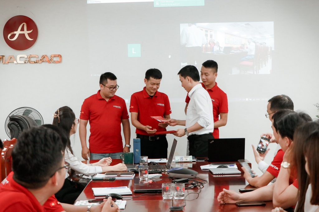 HỌP GIAO BAN ĐẦU THÁNG 5/2022 TOÀN HỆ THỐNG KINH DOANH PHÂN PHỐI VONTA